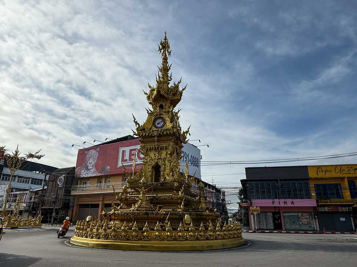cosa vedere a Chiang rai orologio