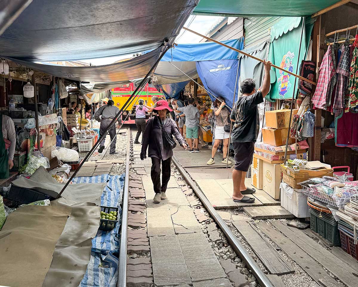 Maeklong Railway Market
