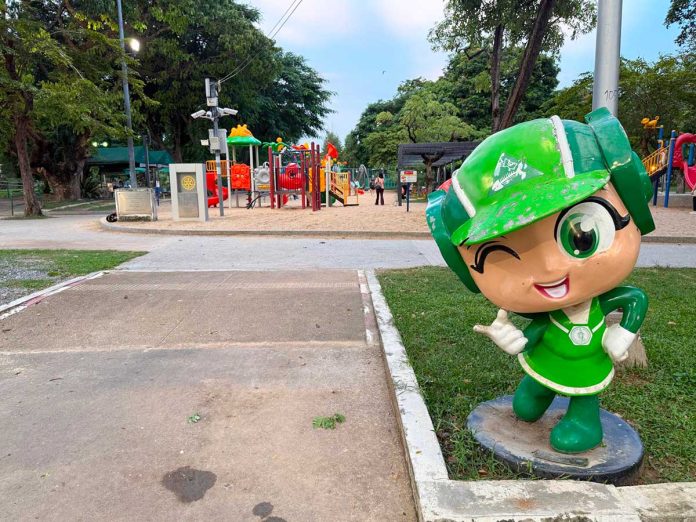 Parchi e playground all aperto a bangkok