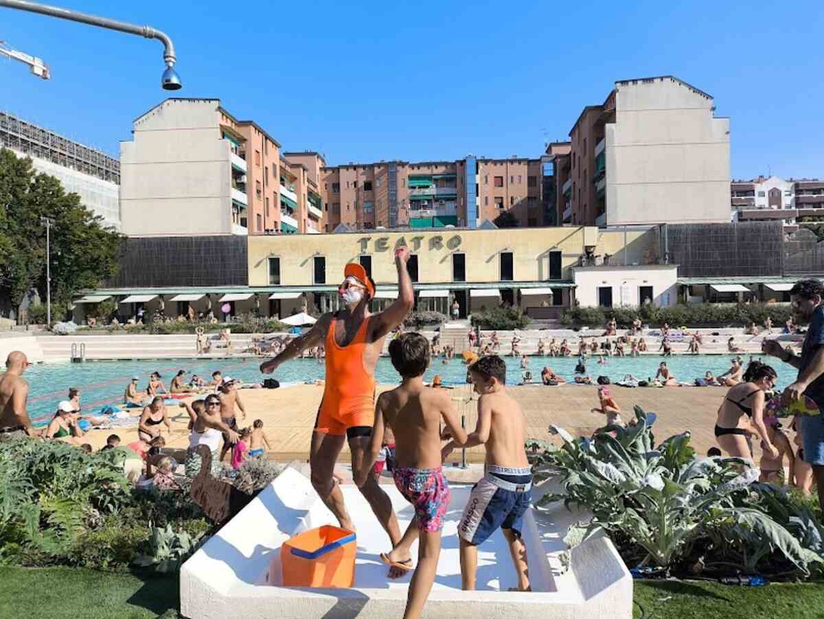 spettacoli teatrali bordo piscina bagni misteriosi