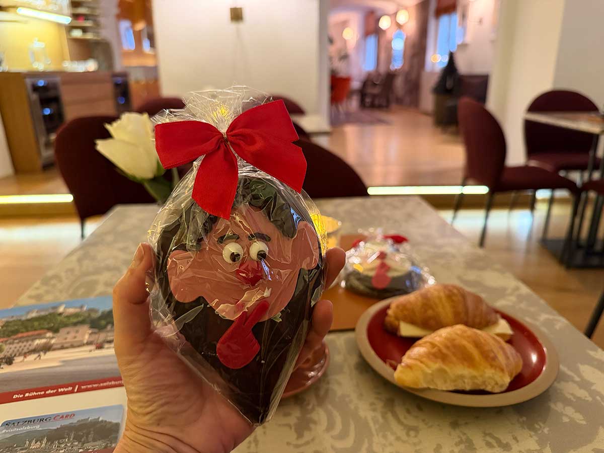 Uova Natale Salisburgo ciccolato