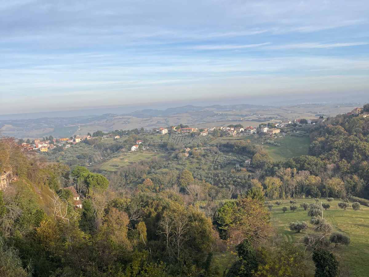 panorama dalle mura di mombaroccio