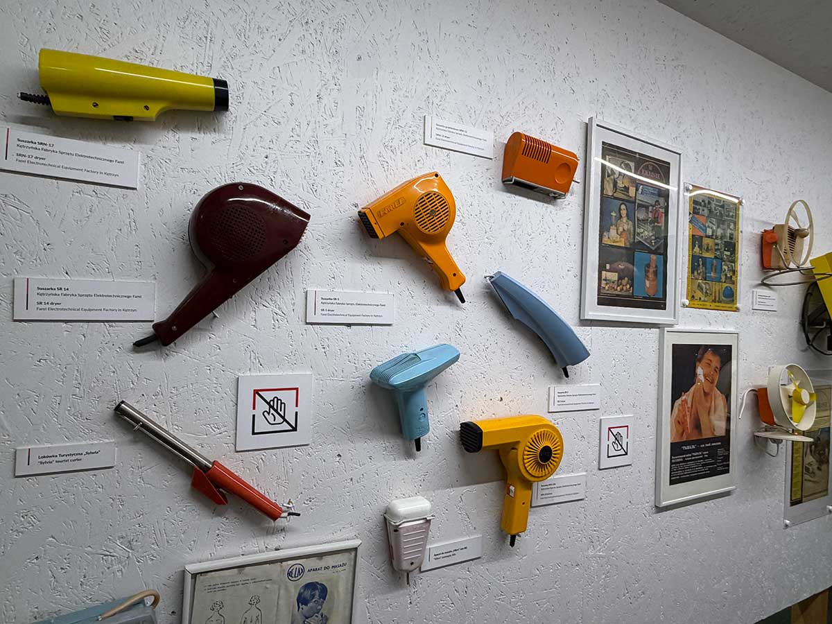 Museo della vita il sotto-comunismo a Varsavia con bambini