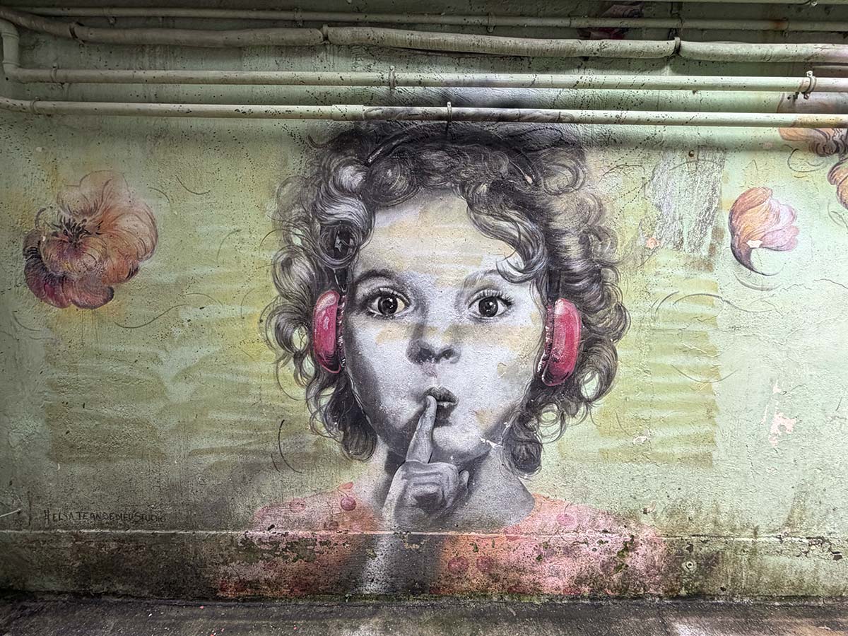 ArtLane a Hong Kong: bambina