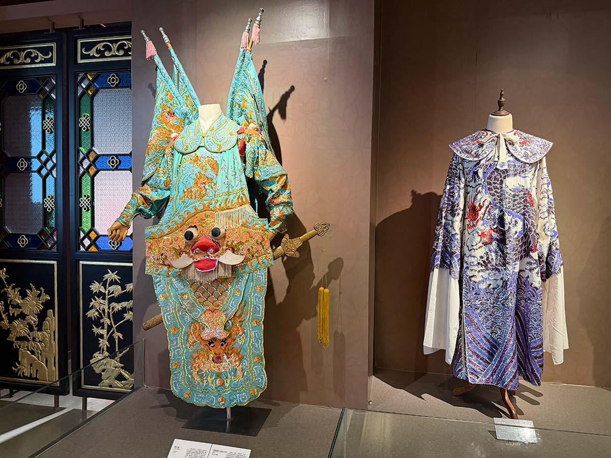 Cantonese Opera Art Museum: abiti
